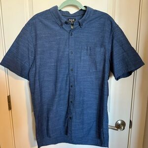 Men’s Hurley Classic Fit Blue Short Sleeve Button Up Shirt XL NWT